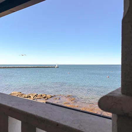 Center Coastal Escape - With Sea View Or Cozy *